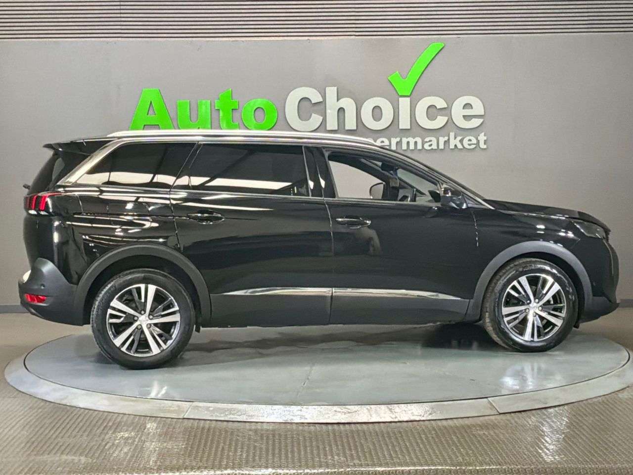 2023 PEUGEOT 5008 2023 PEUGEOT 5008
