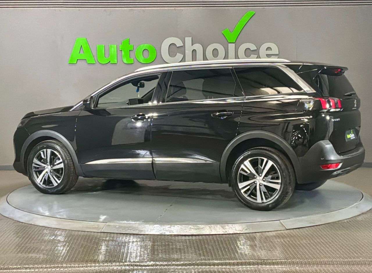 2023 PEUGEOT 5008 2023 PEUGEOT 5008