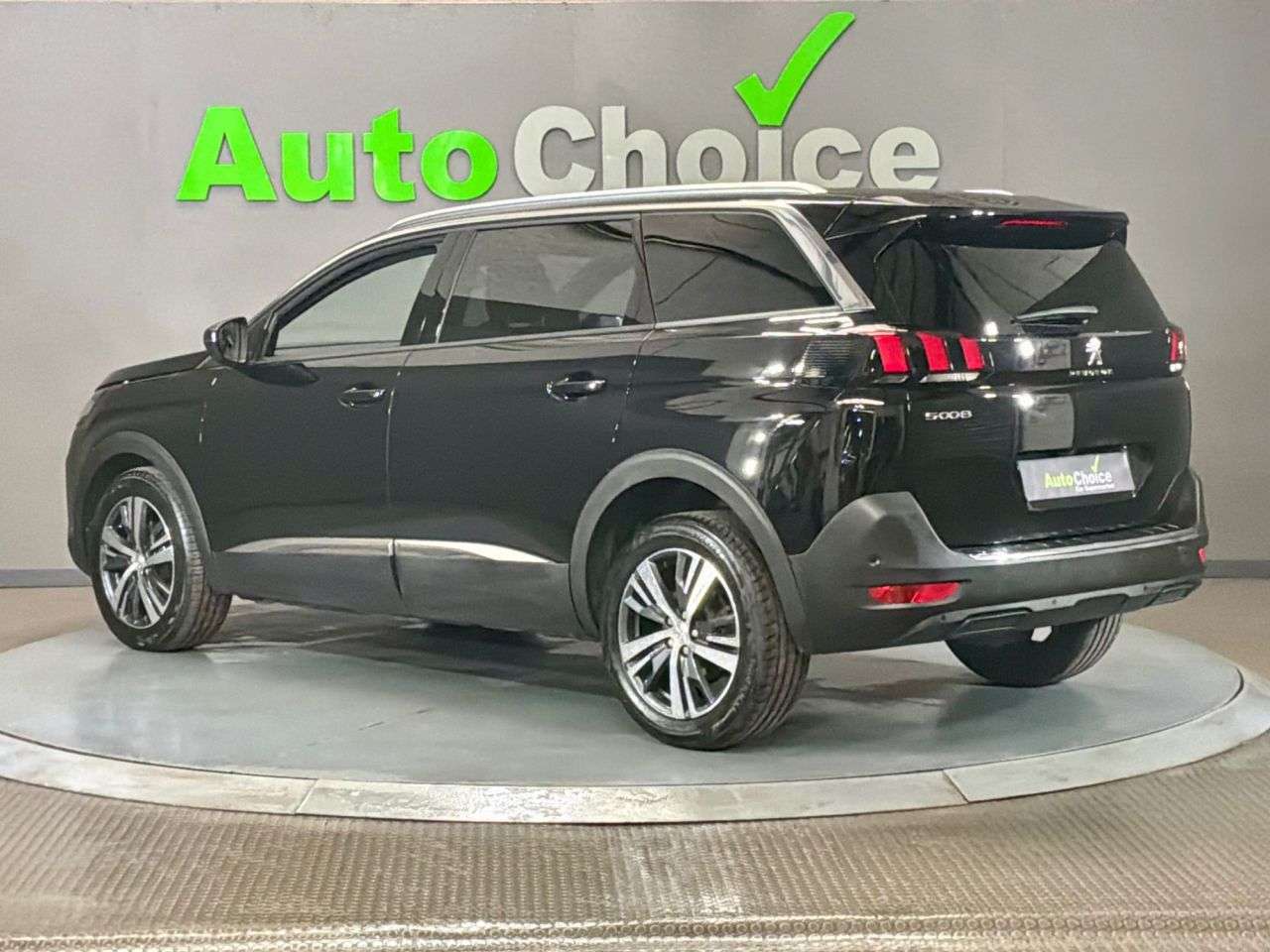 2023 PEUGEOT 5008 2023 PEUGEOT 5008