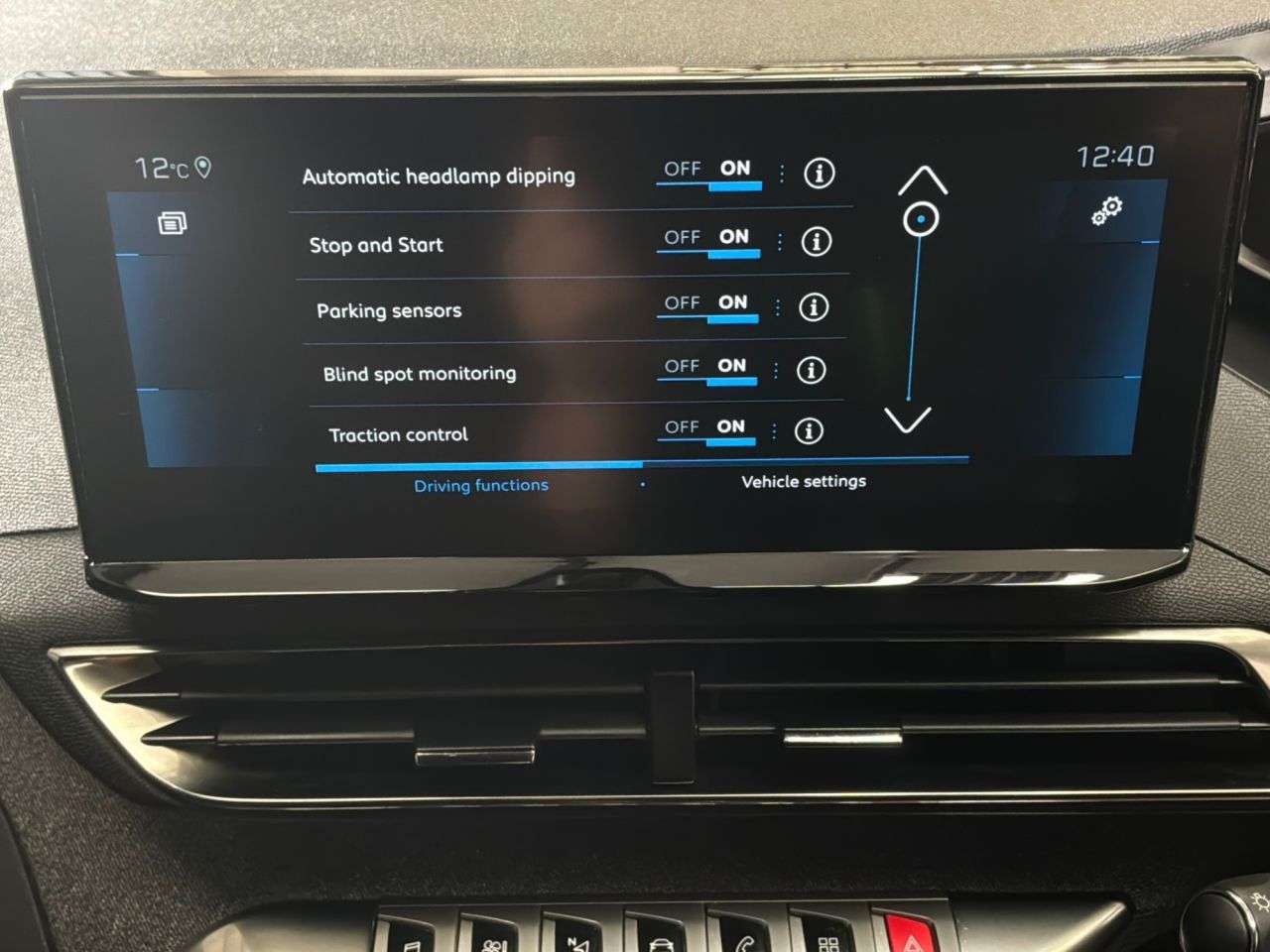 2023 PEUGEOT 5008 2023 PEUGEOT 5008