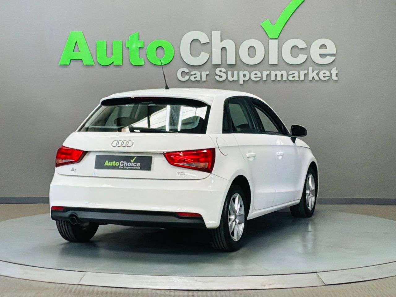 2017 AUDI A1 2017 AUDI A1