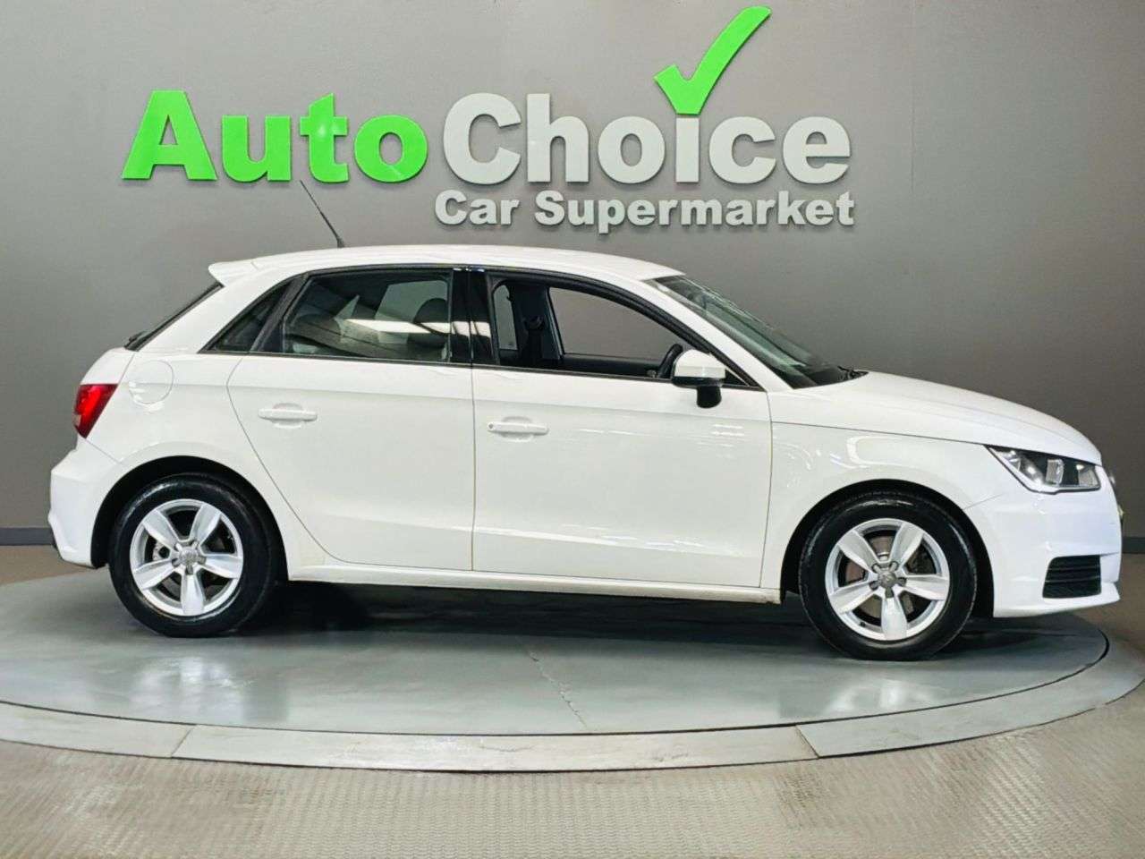 2017 AUDI A1 2017 AUDI A1