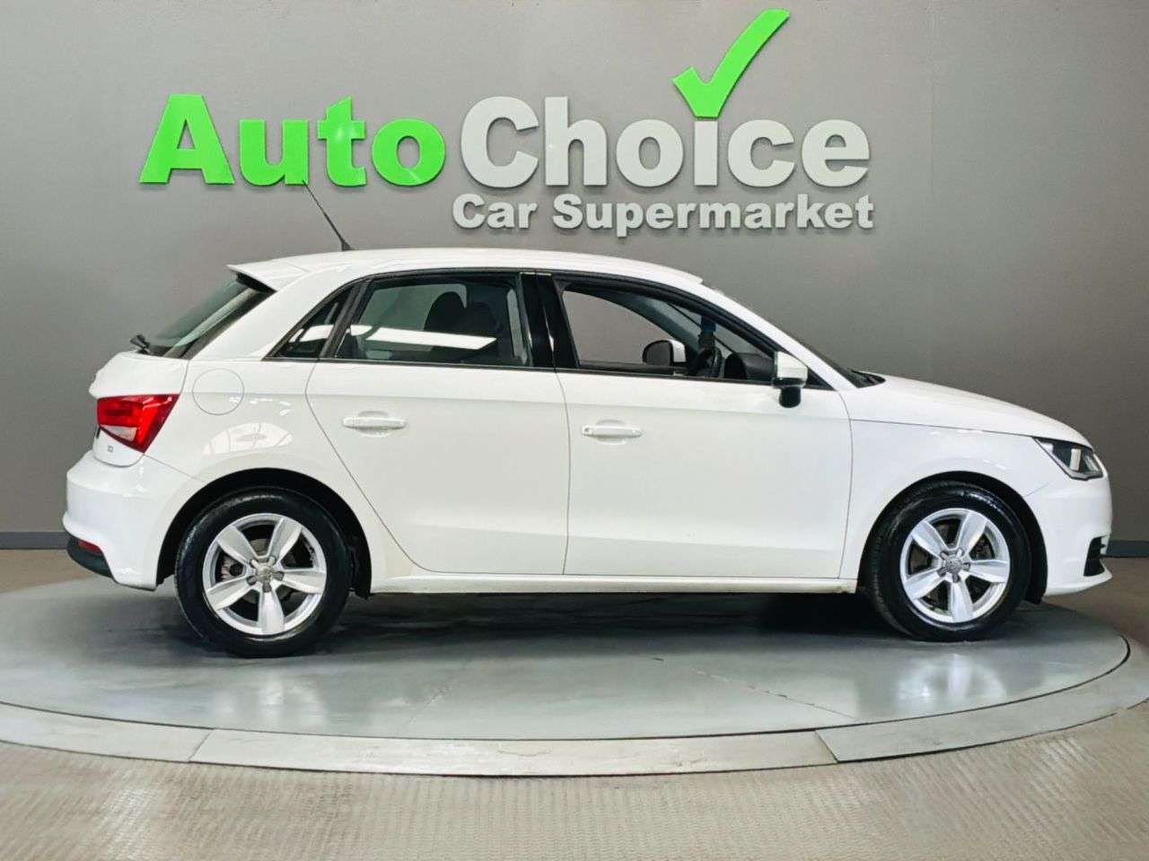 2017 AUDI A1 2017 AUDI A1