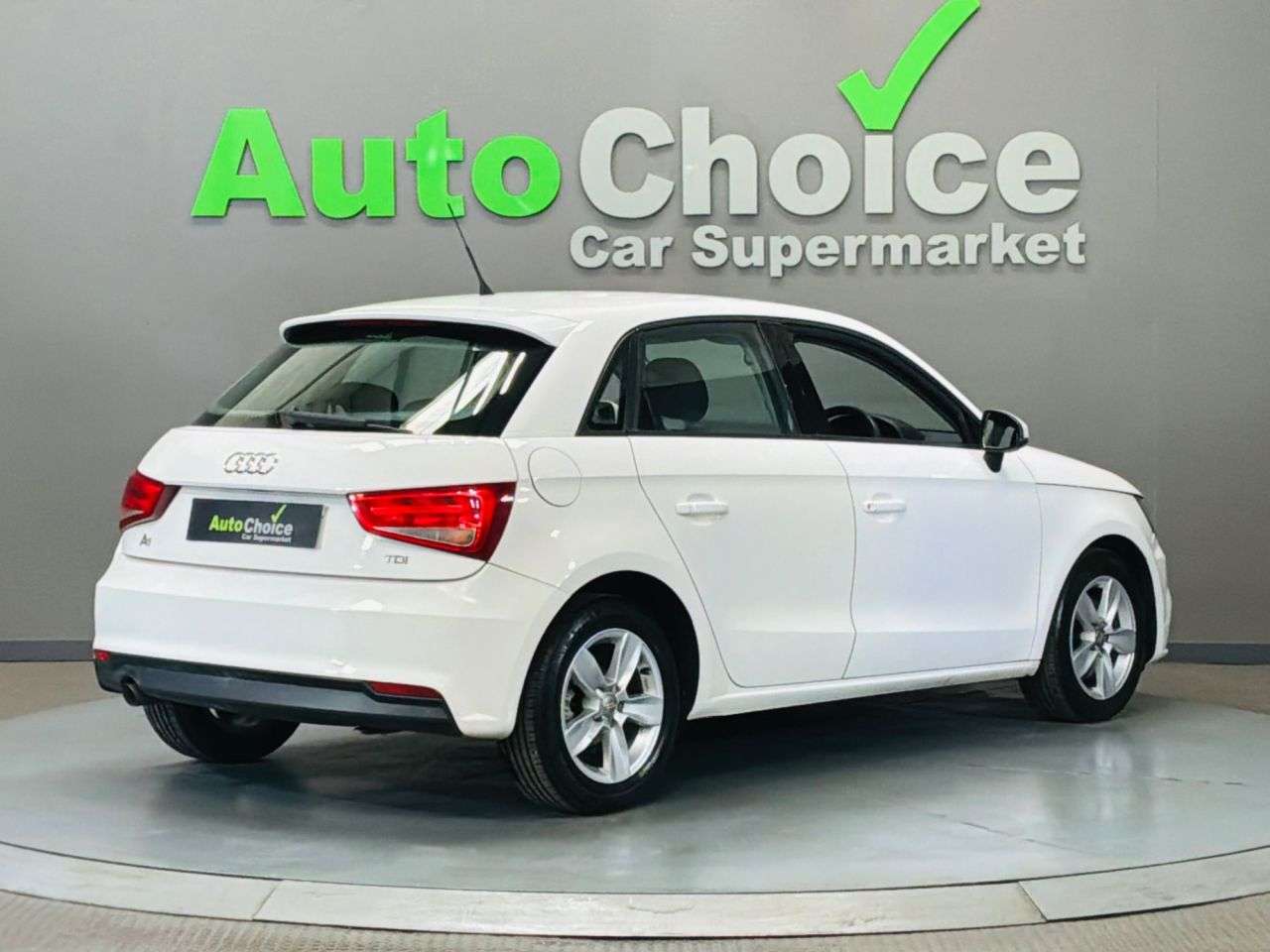 2017 AUDI A1 2017 AUDI A1