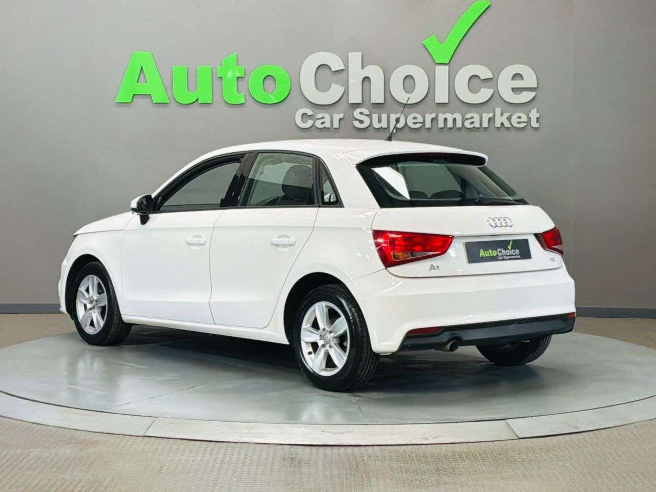 2017 AUDI A1 2017 AUDI A1