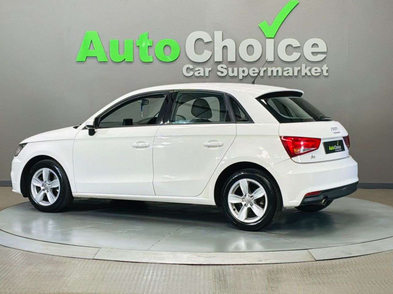 2017 AUDI A1 2017 AUDI A1