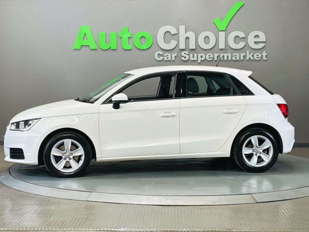 2017 AUDI A1 2017 AUDI A1