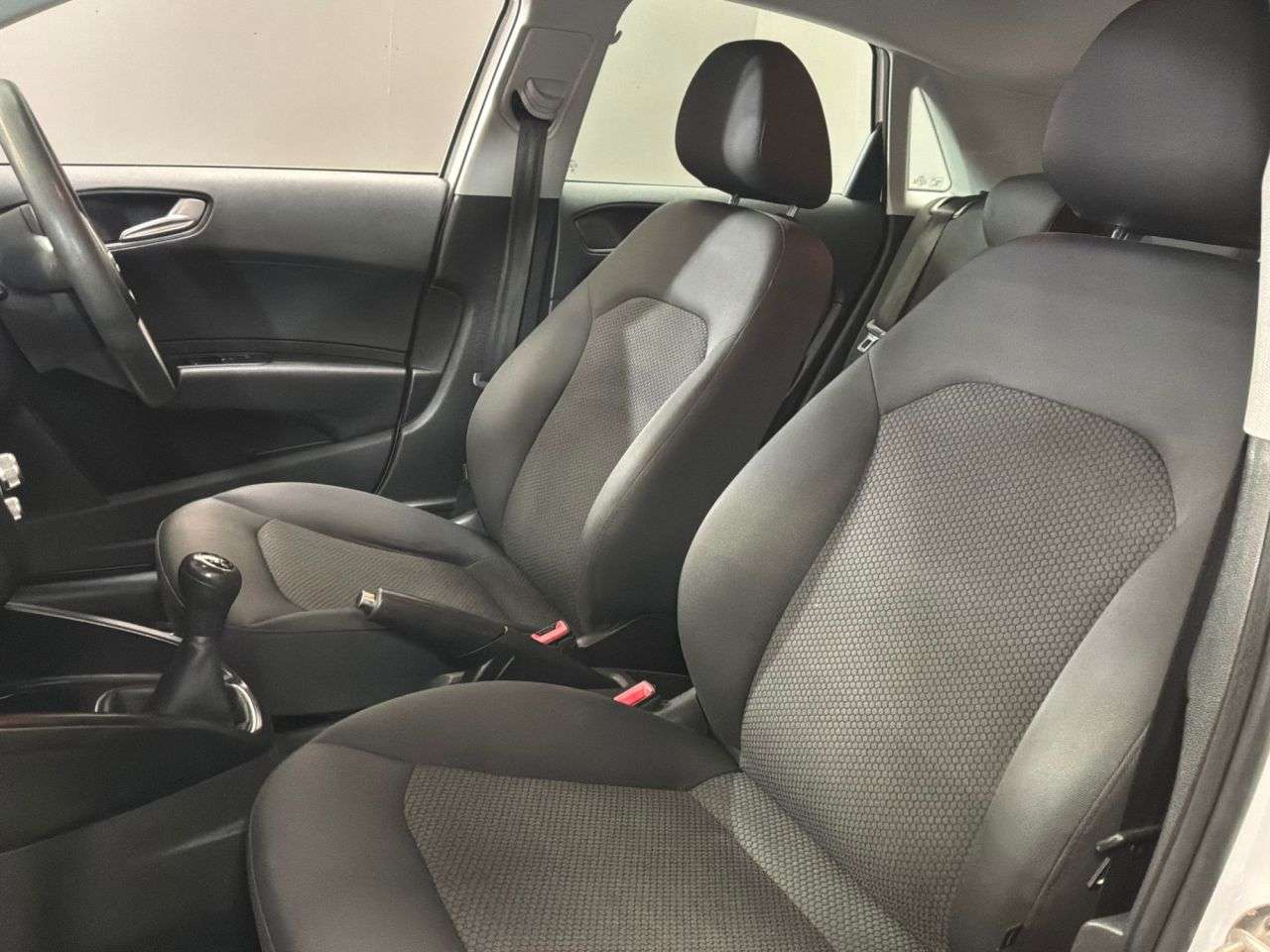 2017 AUDI A1 2017 AUDI A1