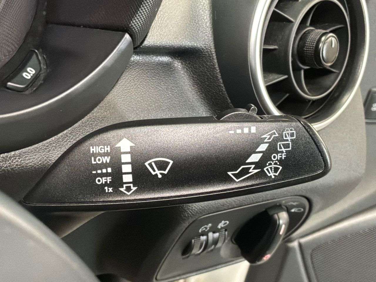 2017 AUDI A1 2017 AUDI A1