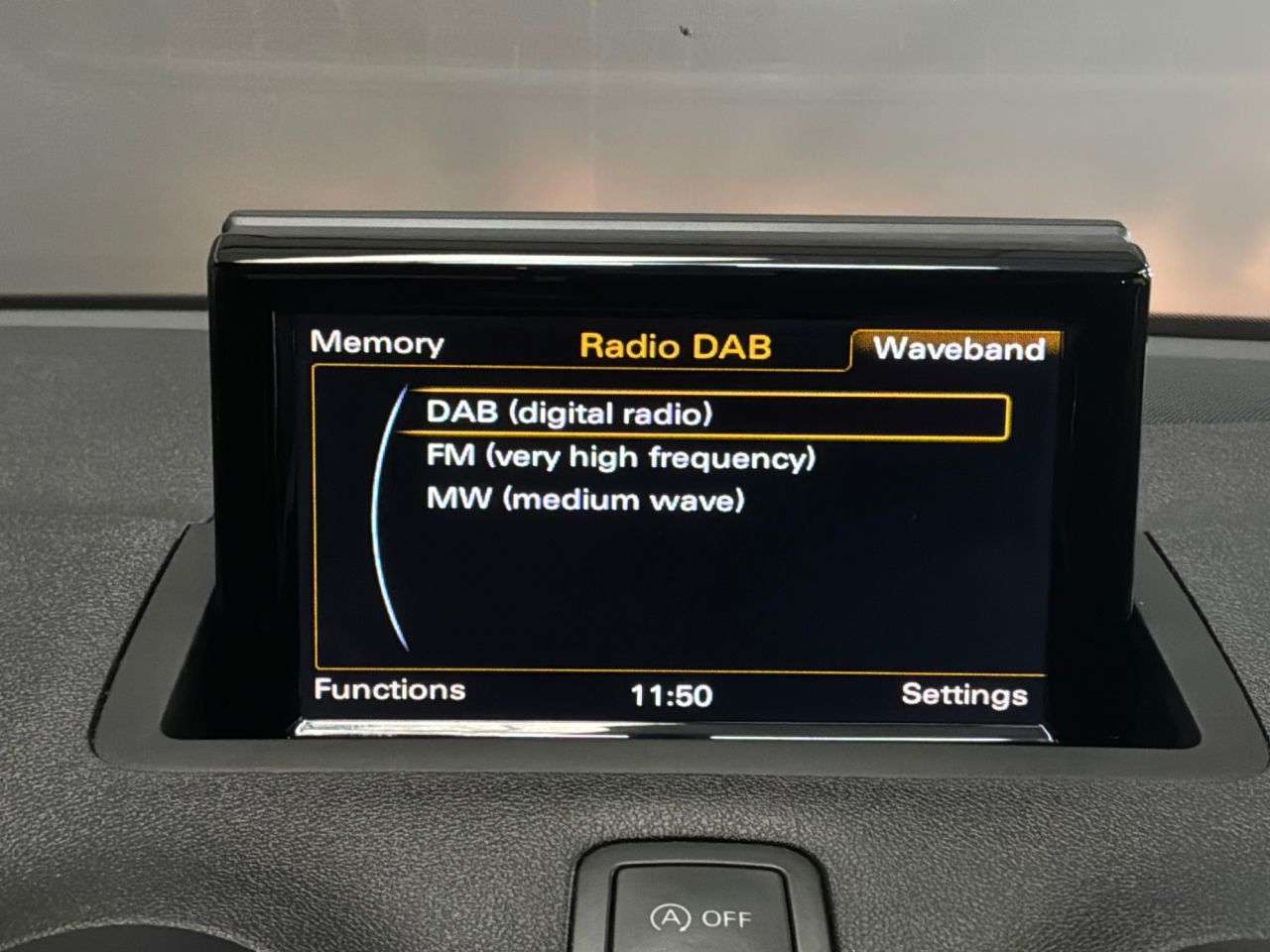 2017 AUDI A1 2017 AUDI A1