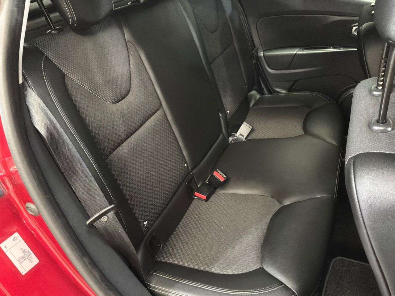 2017 RENAULT CLIO 2017 RENAULT CLIO