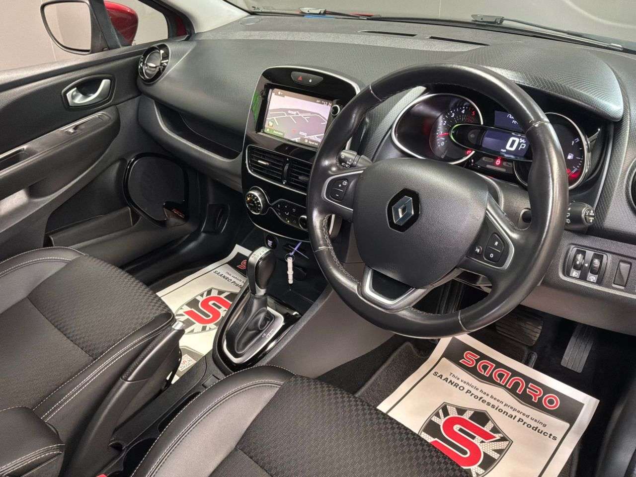 2017 RENAULT CLIO 2017 RENAULT CLIO