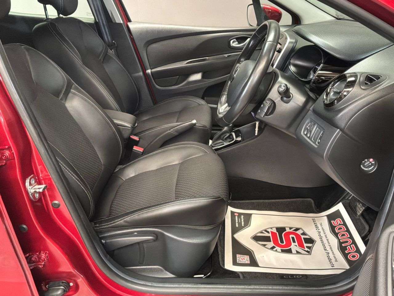 2017 RENAULT CLIO 2017 RENAULT CLIO