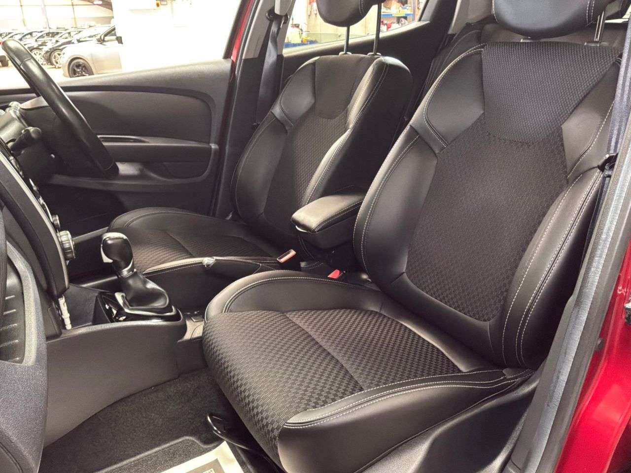 2017 RENAULT CLIO 2017 RENAULT CLIO