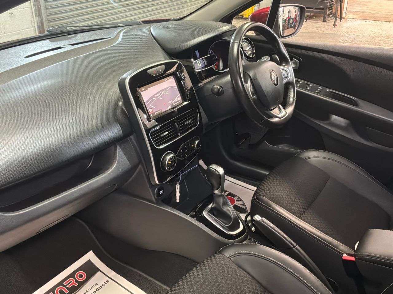 2017 RENAULT CLIO 2017 RENAULT CLIO
