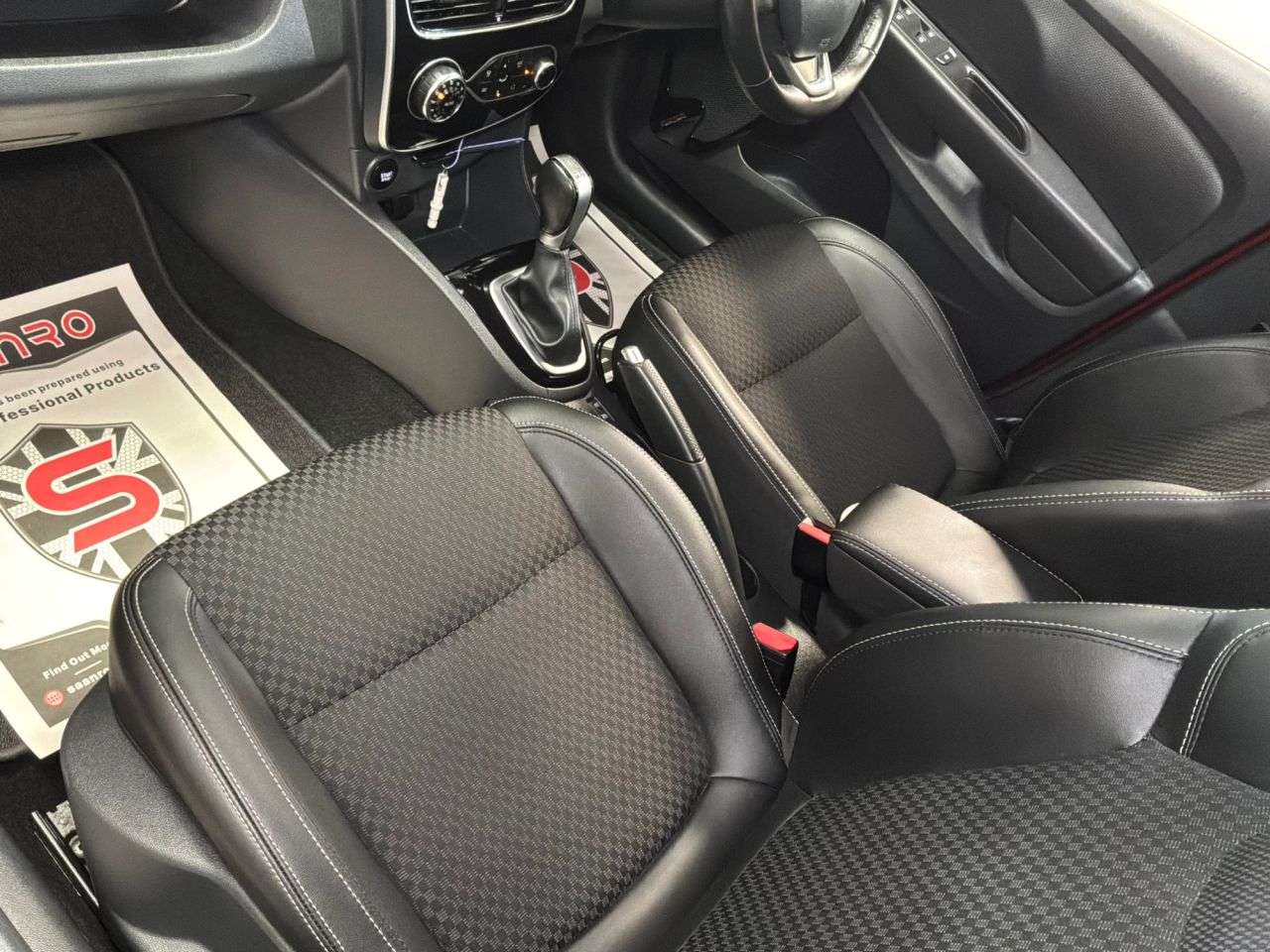 2017 RENAULT CLIO 2017 RENAULT CLIO