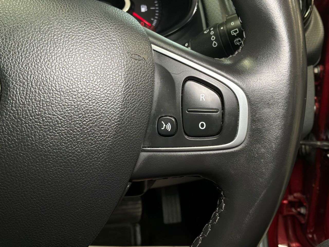 2017 RENAULT CLIO 2017 RENAULT CLIO