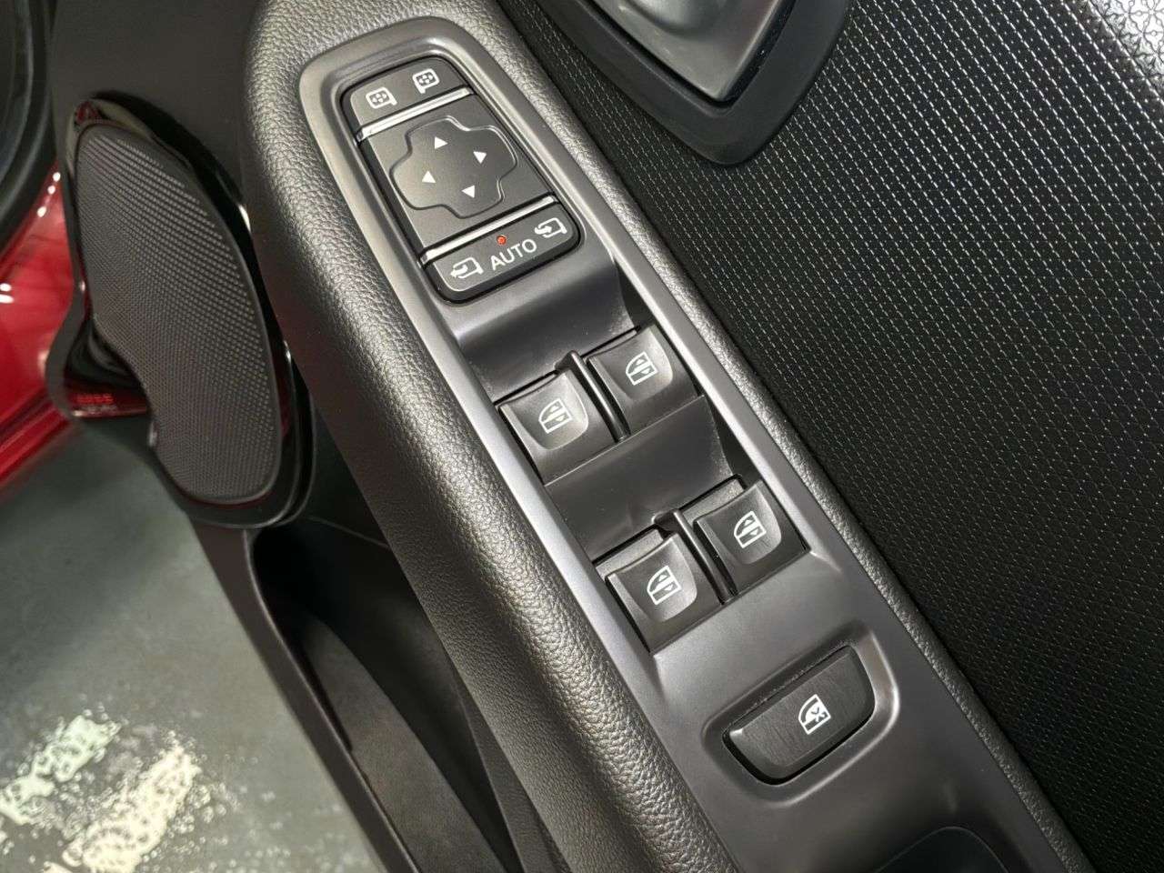 2017 RENAULT CLIO 2017 RENAULT CLIO