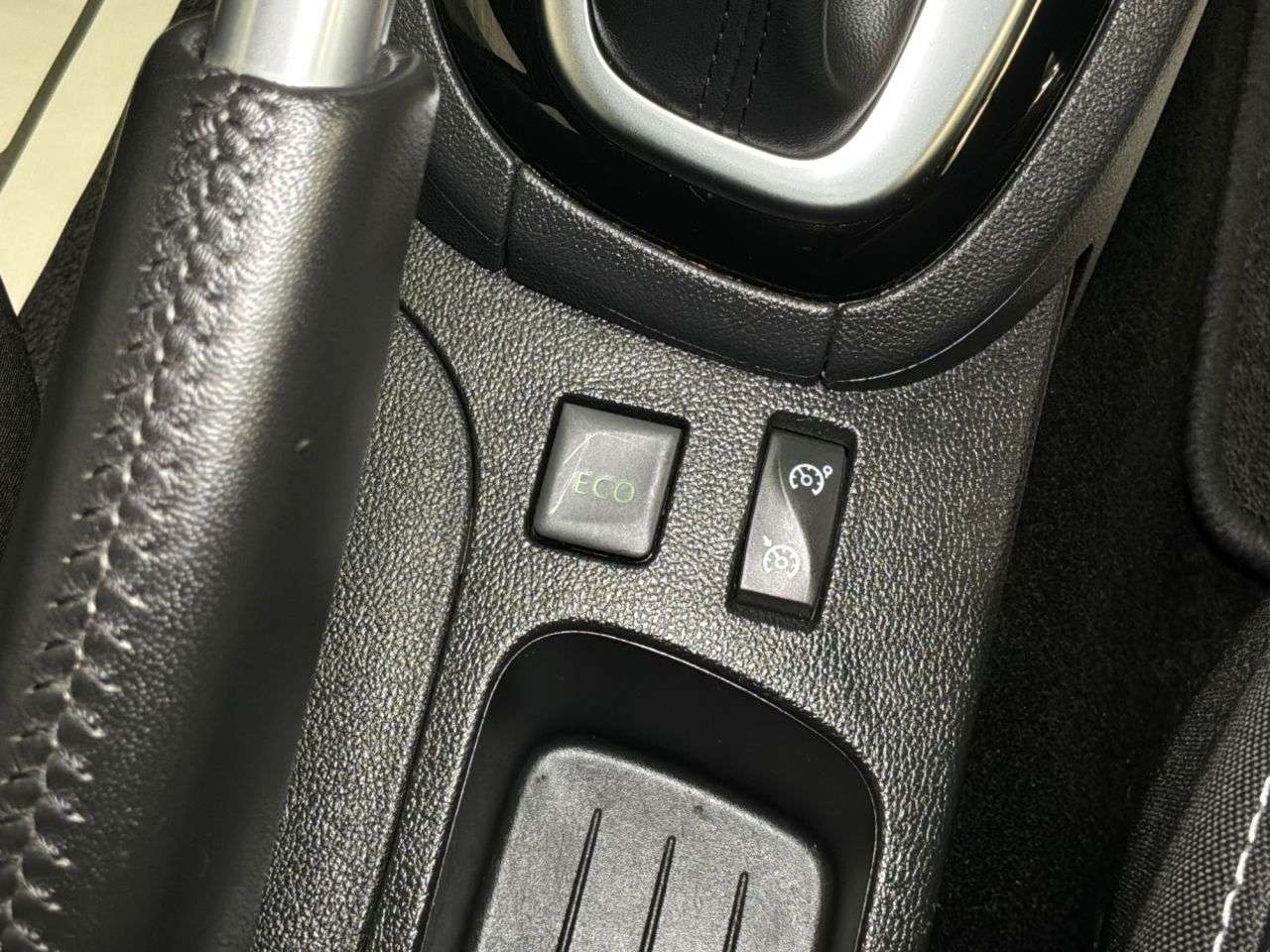 2017 RENAULT CLIO 2017 RENAULT CLIO