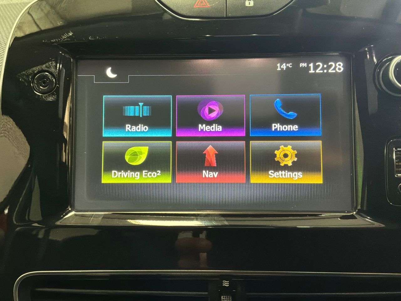 2017 RENAULT CLIO 2017 RENAULT CLIO