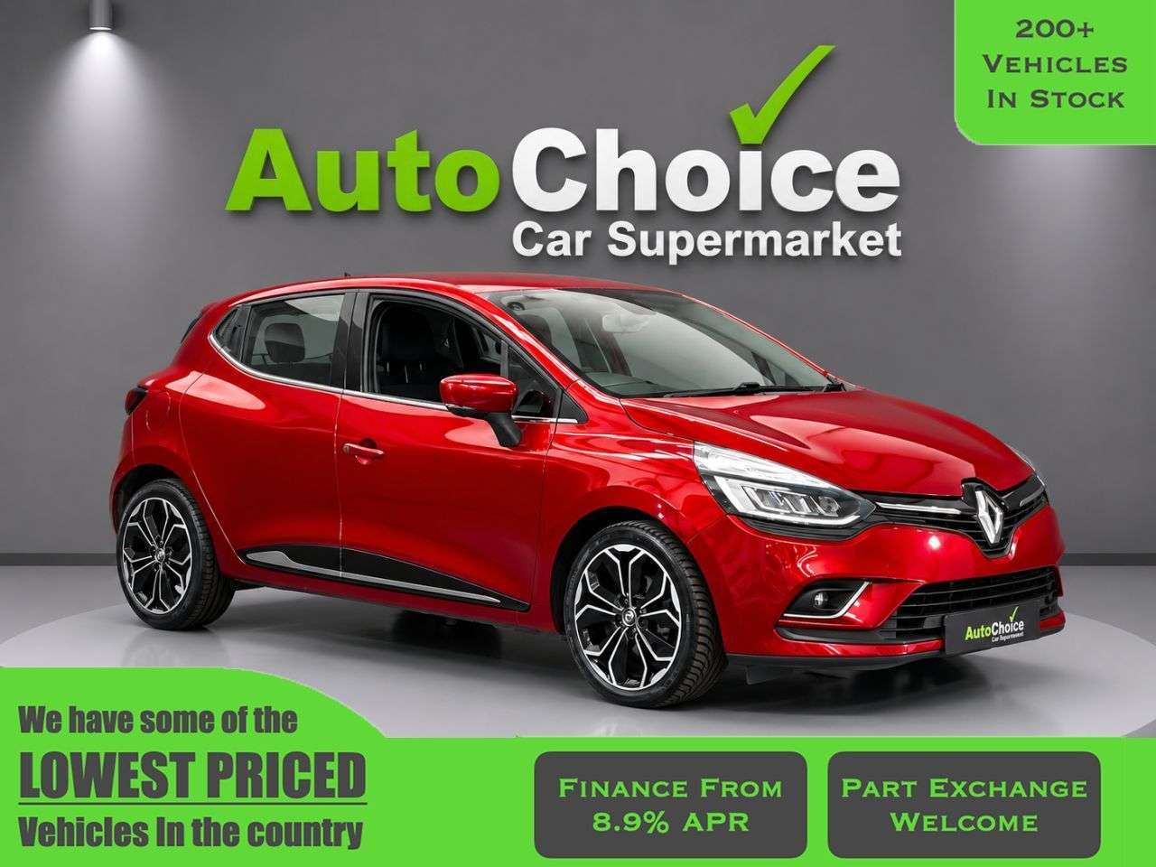 A 2017 RENAULT CLIO 1.5 dCi Dynamique S Nav Hatchback 5dr Diesel EDC Euro 6 (s/s) (90 ps) in Bl A 2017 RENAULT CLIO 1.5 dCi Dynamique S Nav Hatchback 5dr Diesel EDC Euro 6 (s/s) (90 ps) in Bl