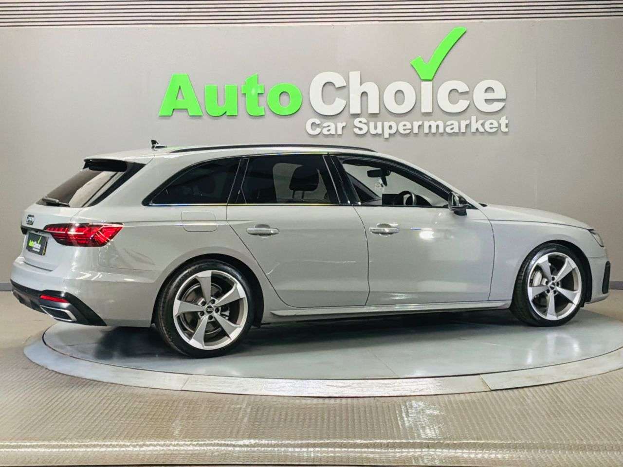 2020 AUDI A4 AVANT 2020 AUDI A4 AVANT