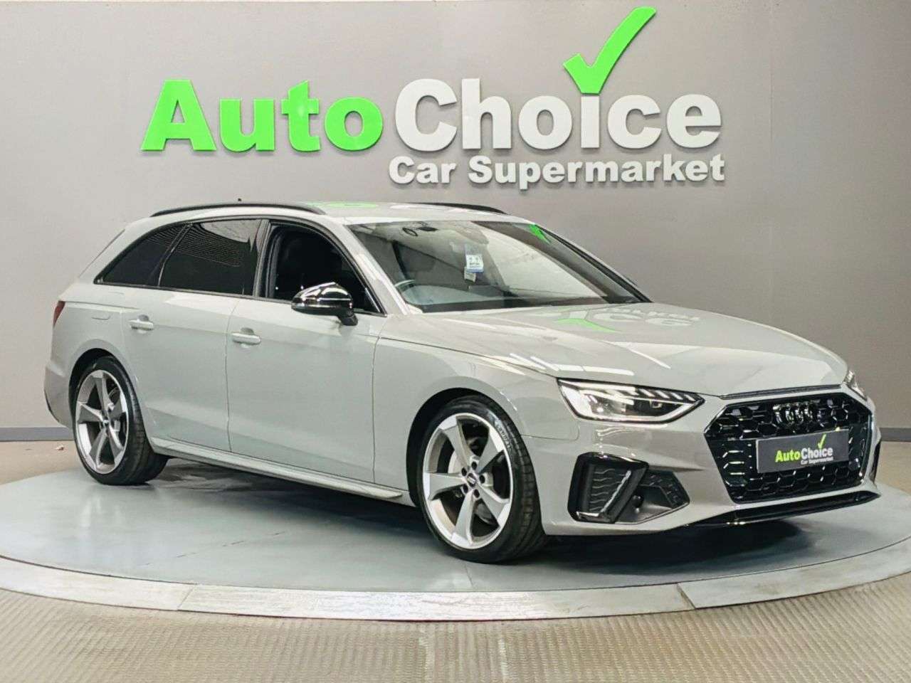 A 2020 AUDI A4 AVANT 2.0 TFSI 40 Black Edition Estate 5dr Petrol S Tronic Euro 6 (s/s) (204 ps) A 2020 AUDI A4 AVANT 2.0 TFSI 40 Black Edition Estate 5dr Petrol S Tronic Euro 6 (s/s) (204 ps)