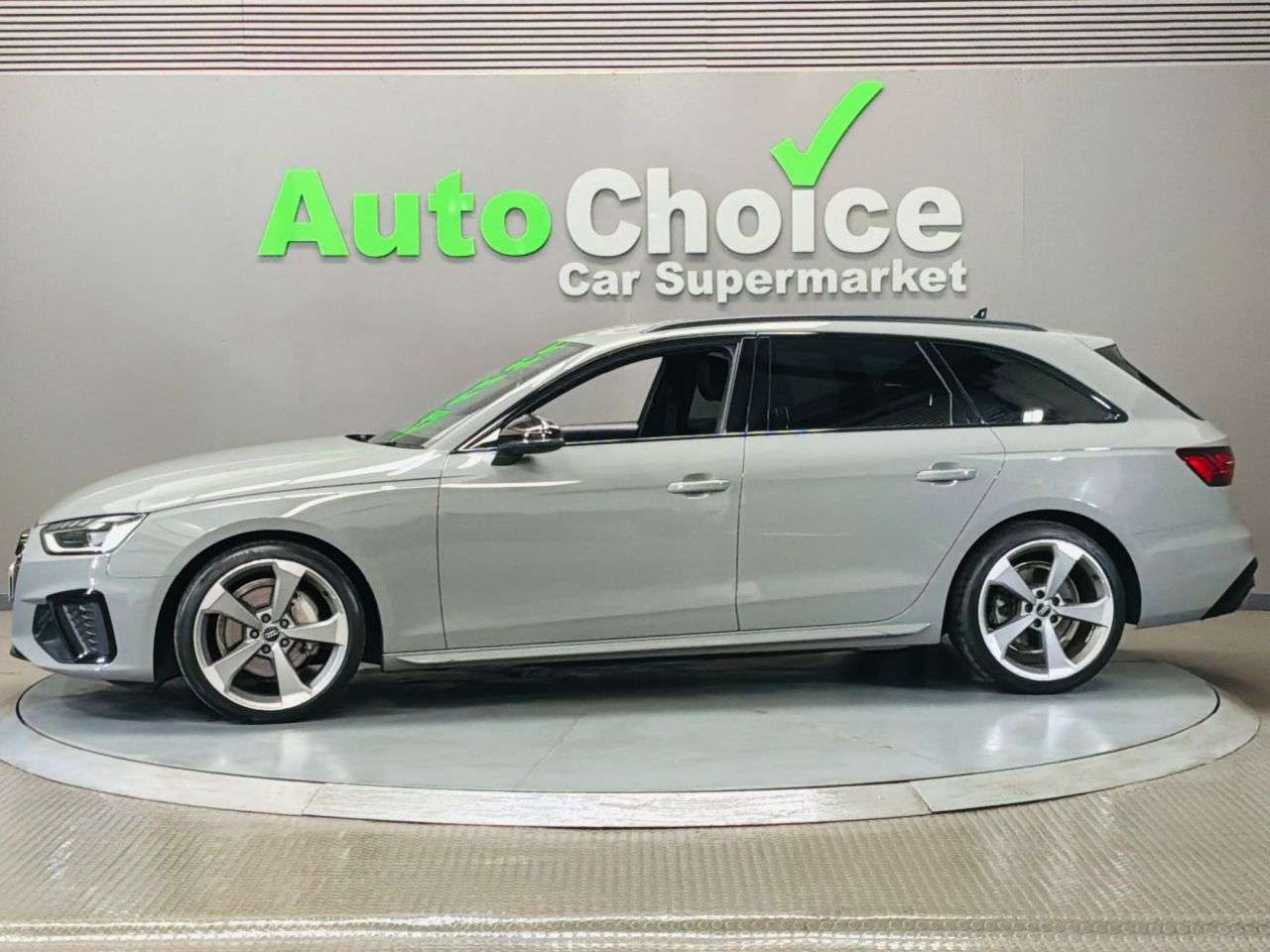 2020 AUDI A4 AVANT 2020 AUDI A4 AVANT