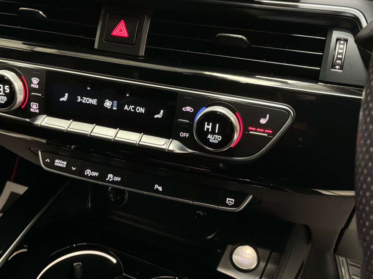 2020 AUDI A4 AVANT 2020 AUDI A4 AVANT