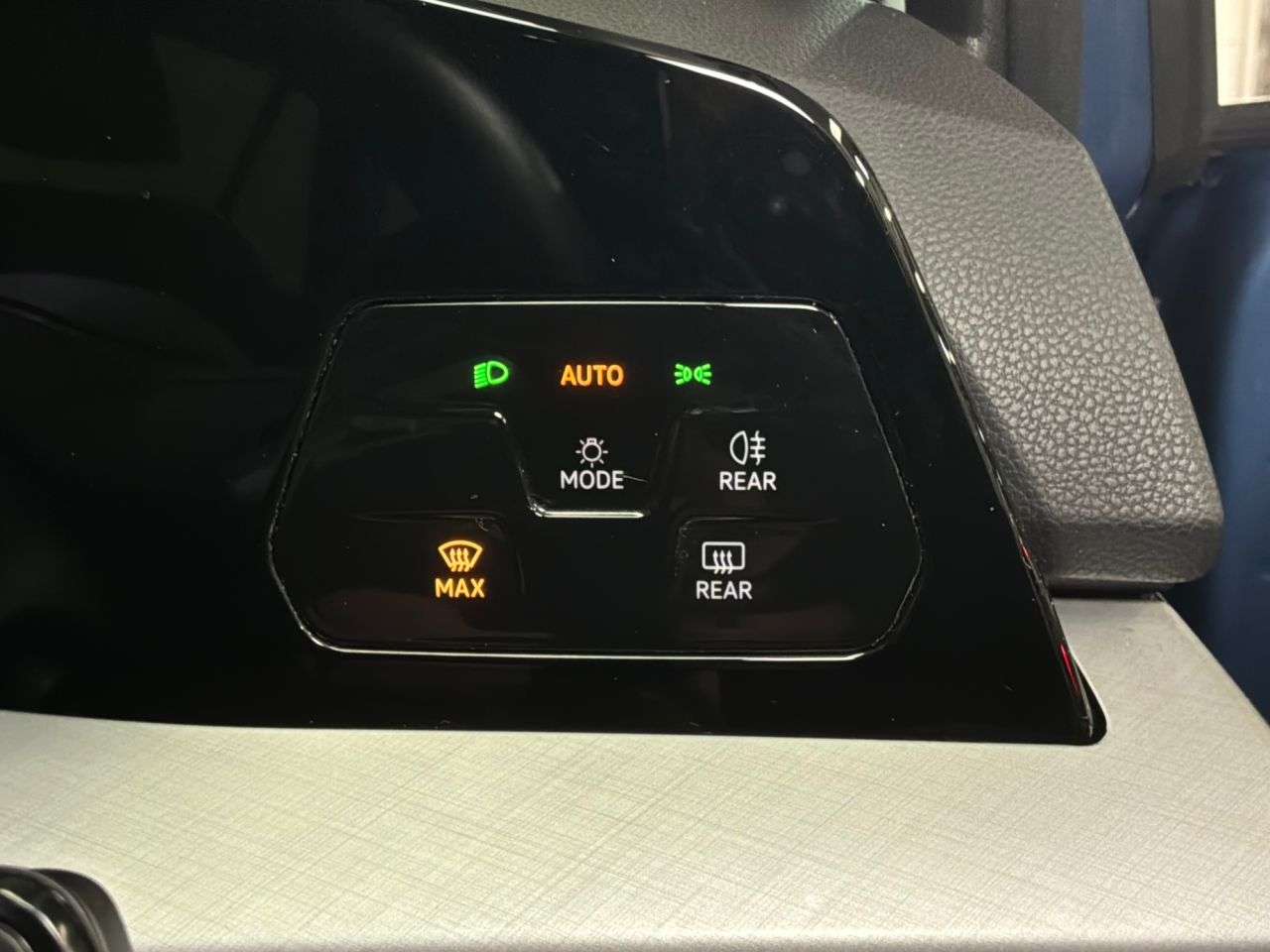 2024 VOLKSWAGEN GOLF 2024 VOLKSWAGEN GOLF