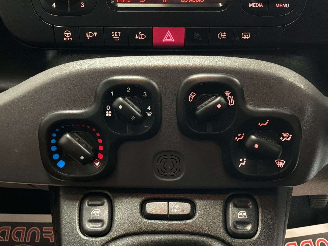 2015 FIAT PANDA 2015 FIAT PANDA