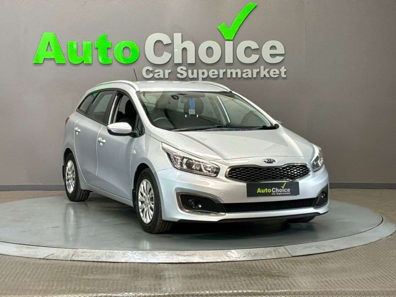 A 2018 KIA CEED 1.6 CRDi 1 Sportswagon 5dr Diesel Manual Euro 6 (s/s) (134 bhp) in Blackbur A 2018 KIA CEED 1.6 CRDi 1 Sportswagon 5dr Diesel Manual Euro 6 (s/s) (134 bhp) in Blackbur