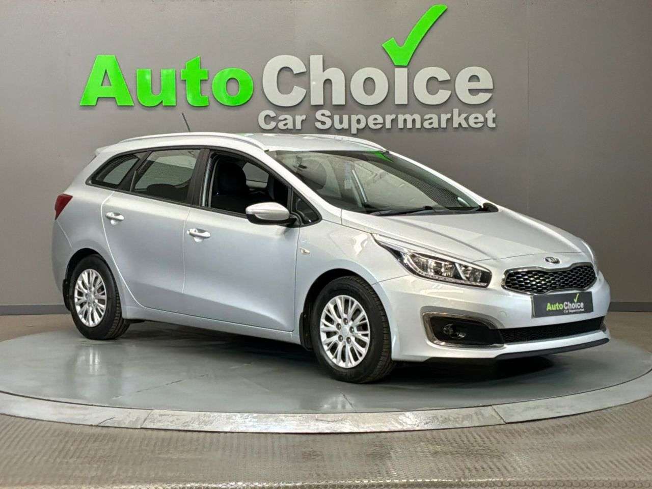 A 2018 KIA CEED 1.6 CRDi 1 Sportswagon 5dr Diesel Manual Euro 6 (s/s) (134 bhp) in Blackbur A 2018 KIA CEED 1.6 CRDi 1 Sportswagon 5dr Diesel Manual Euro 6 (s/s) (134 bhp) in Blackbur