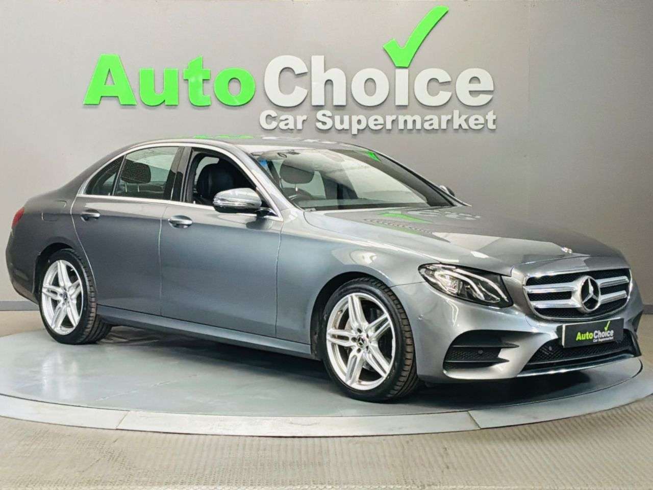 A 2018 MERCEDES-BENZ E-CLASS 2.0 E220d AMG Line Saloon 4dr Diesel G-Tronic+ Euro 6 (s/s) (194 ps) in Bla A 2018 MERCEDES-BENZ E-CLASS 2.0 E220d AMG Line Saloon 4dr Diesel G-Tronic+ Euro 6 (s/s) (194 ps) in Bla