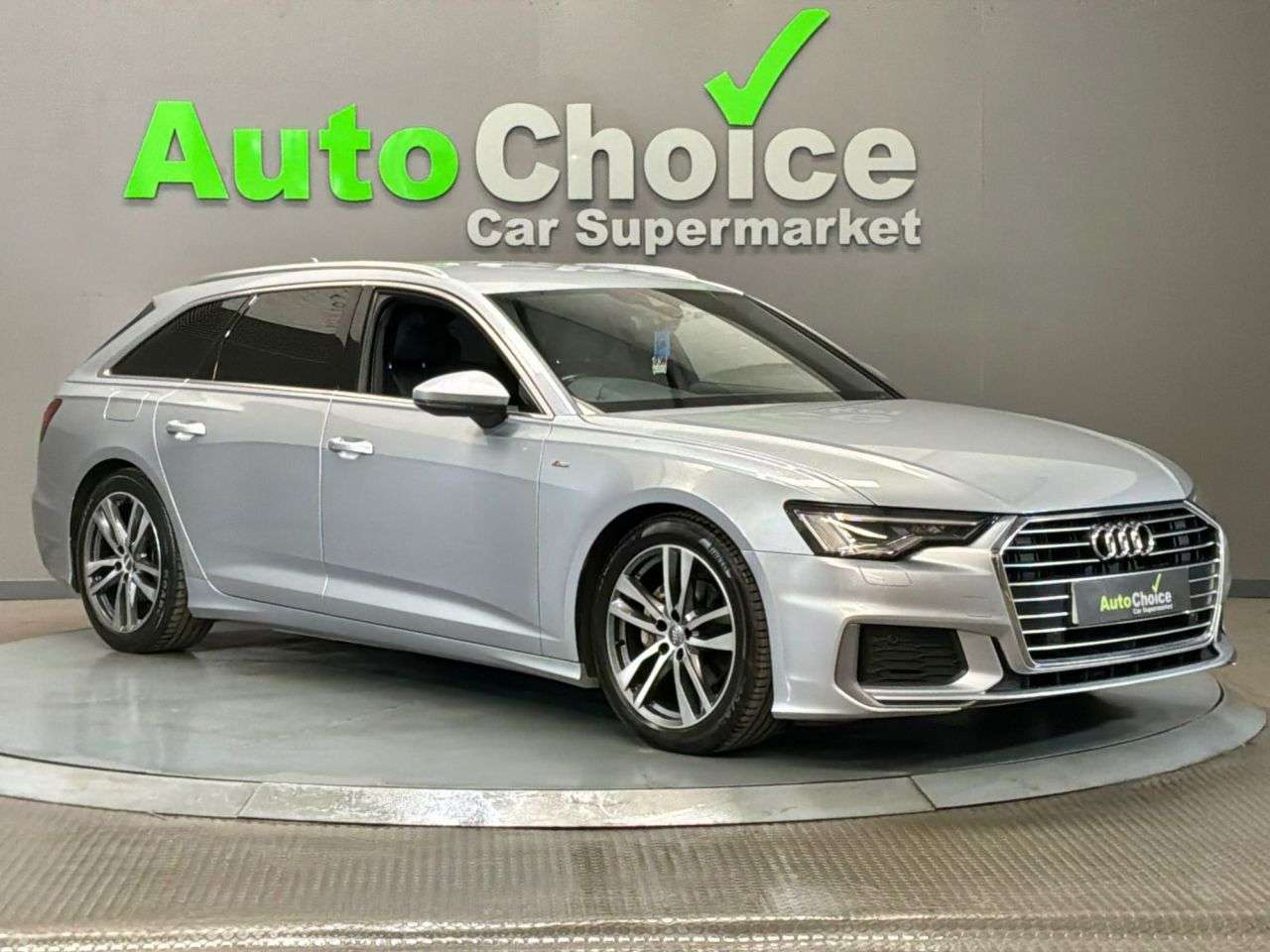 A 2019 AUDI A6 AVANT 2.0 TDI 40 S line Estate 5dr Diesel S Tronic Euro 6 (s/s) (204 ps) in Black A 2019 AUDI A6 AVANT 2.0 TDI 40 S line Estate 5dr Diesel S Tronic Euro 6 (s/s) (204 ps) in Black