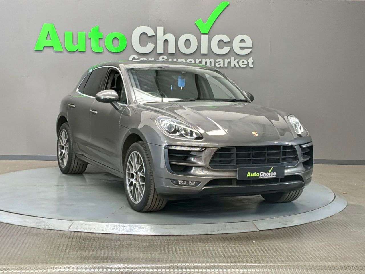 A 2017 PORSCHE MACAN 3.0 TD V6 S SUV 5dr Diesel PDK 4WD Euro 6 (s/s) (258 ps) in Blackburn *PAN A 2017 PORSCHE MACAN 3.0 TD V6 S SUV 5dr Diesel PDK 4WD Euro 6 (s/s) (258 ps) in Blackburn *PAN