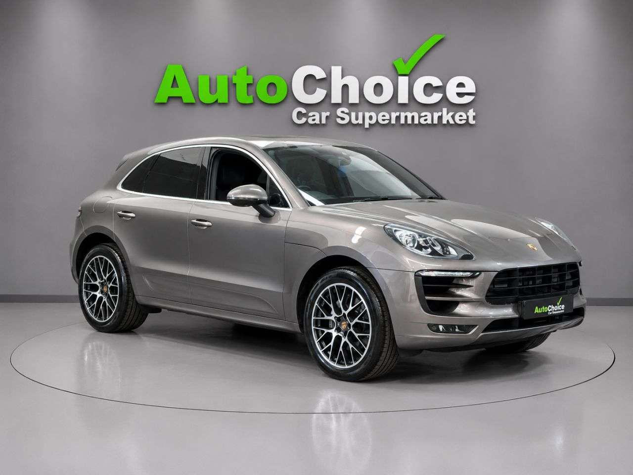 A 2017 PORSCHE MACAN 3.0 TD V6 S SUV 5dr Diesel PDK 4WD Euro 6 (s/s) (258 ps) in Blackburn *PAN A 2017 PORSCHE MACAN 3.0 TD V6 S SUV 5dr Diesel PDK 4WD Euro 6 (s/s) (258 ps) in Blackburn *PAN