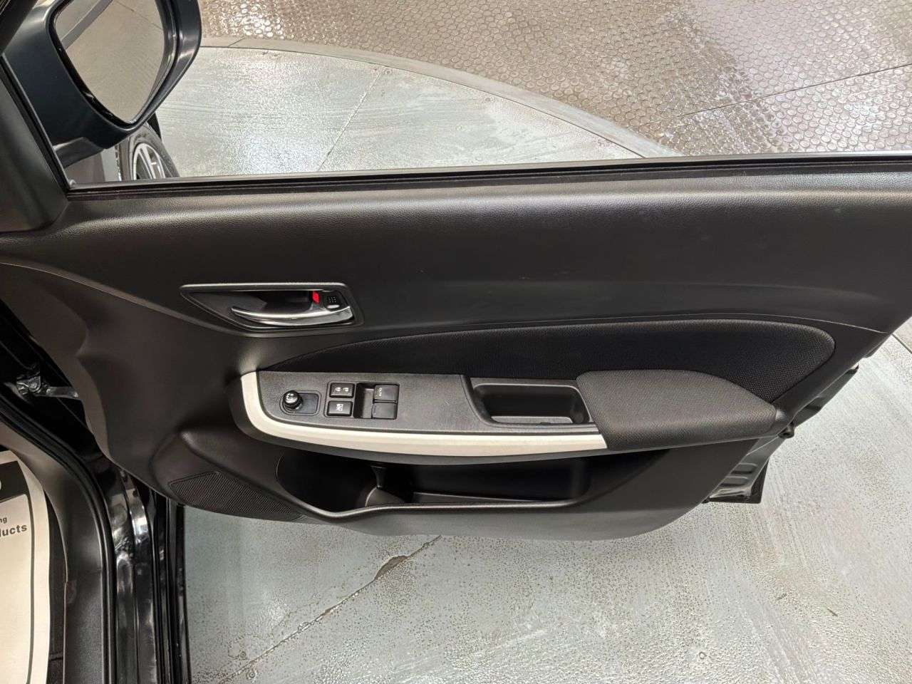 2023 SUZUKI SWIFT 2023 SUZUKI SWIFT