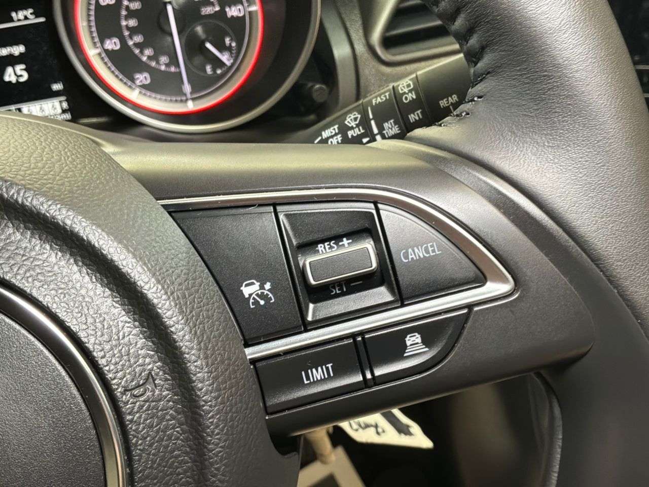 2023 SUZUKI SWIFT 2023 SUZUKI SWIFT