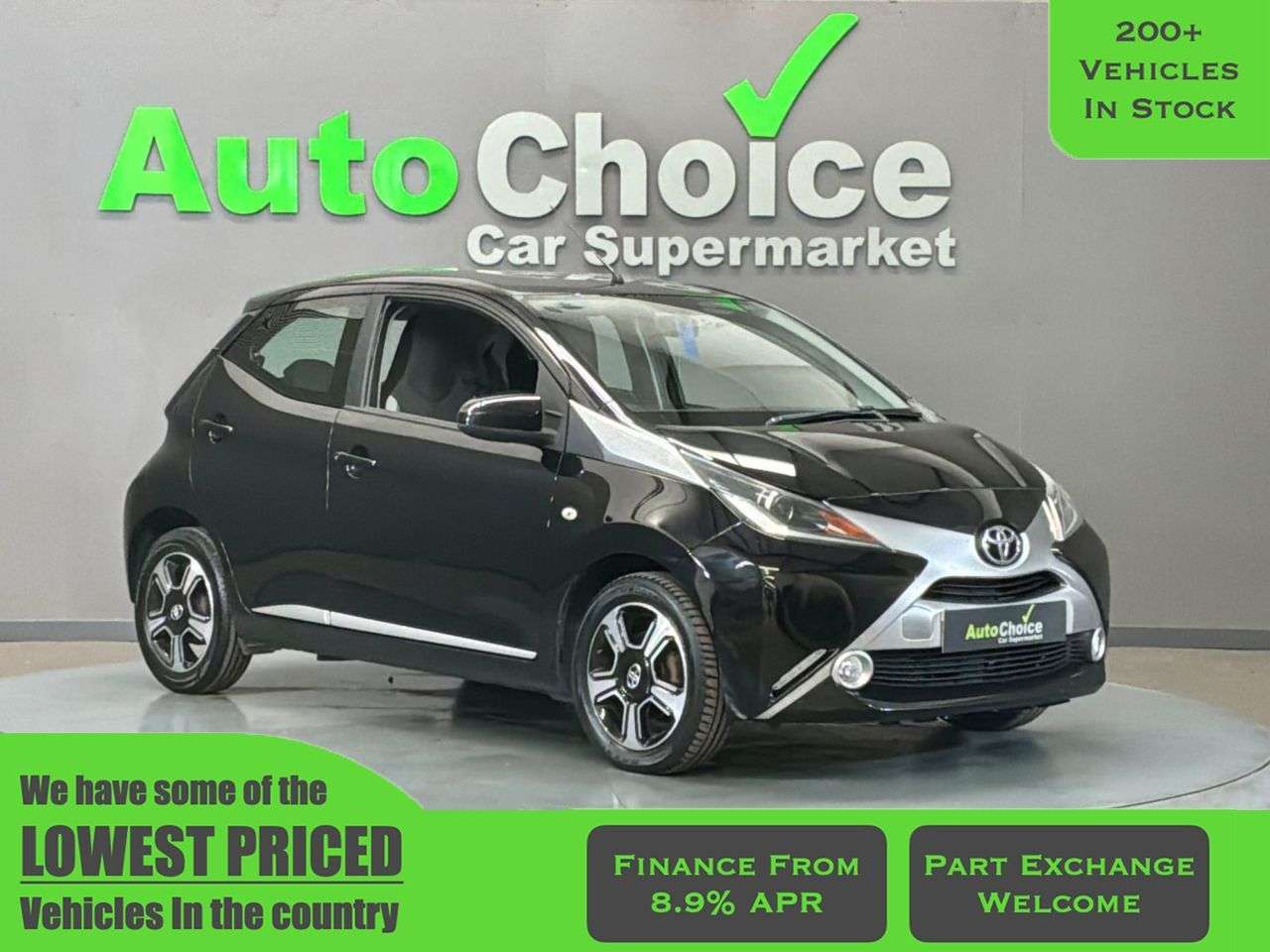 A 2015 TOYOTA AYGO 1.0 VVT-i x-clusiv Hatchback 5dr Petrol Manual Euro 5 Euro 5 (68 ps) in Bla A 2015 TOYOTA AYGO 1.0 VVT-i x-clusiv Hatchback 5dr Petrol Manual Euro 5 Euro 5 (68 ps) in Bla