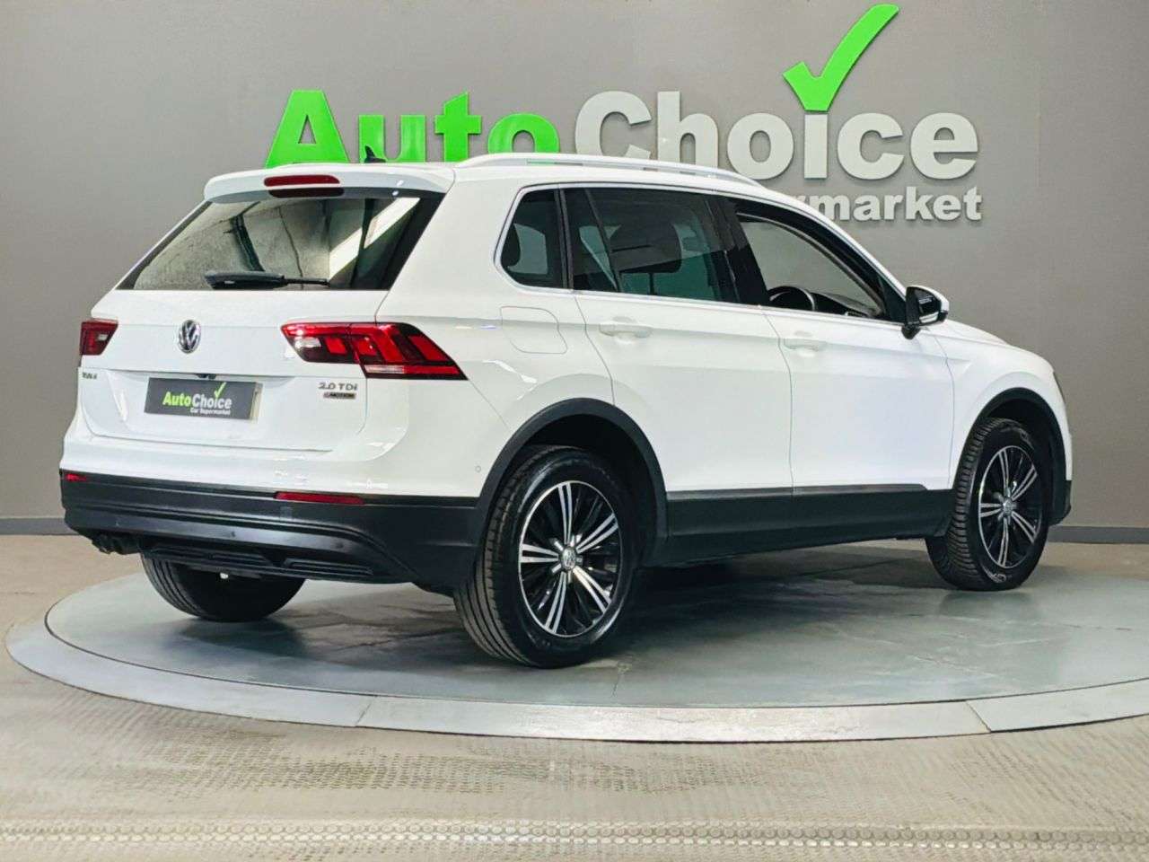 2017 VOLKSWAGEN TIGUAN 2017 VOLKSWAGEN TIGUAN