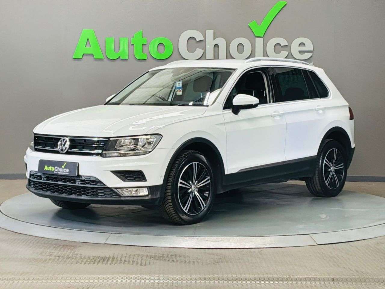 2017 VOLKSWAGEN TIGUAN 2017 VOLKSWAGEN TIGUAN