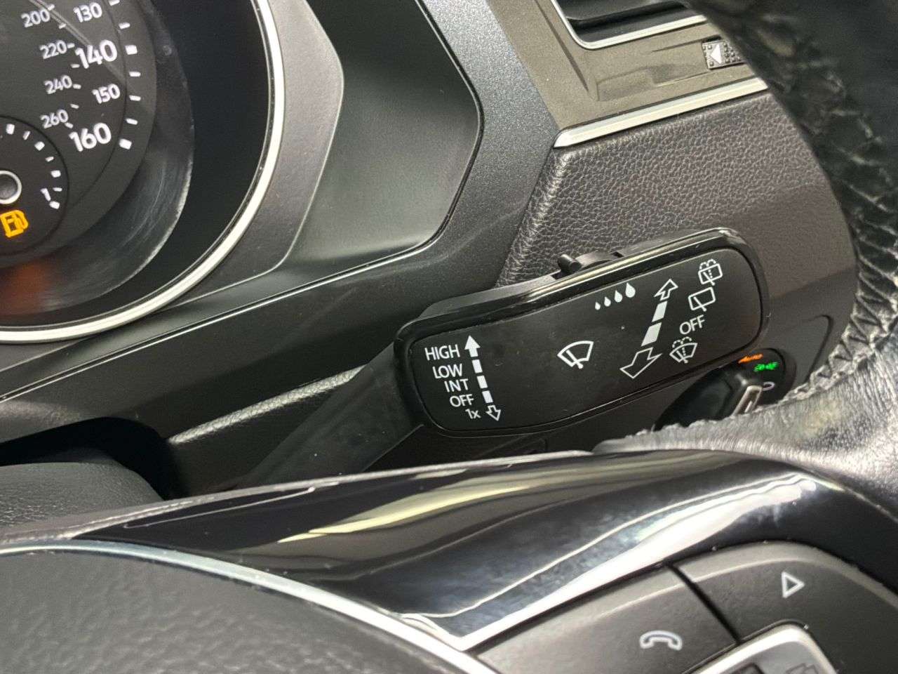 2017 VOLKSWAGEN TIGUAN 2017 VOLKSWAGEN TIGUAN