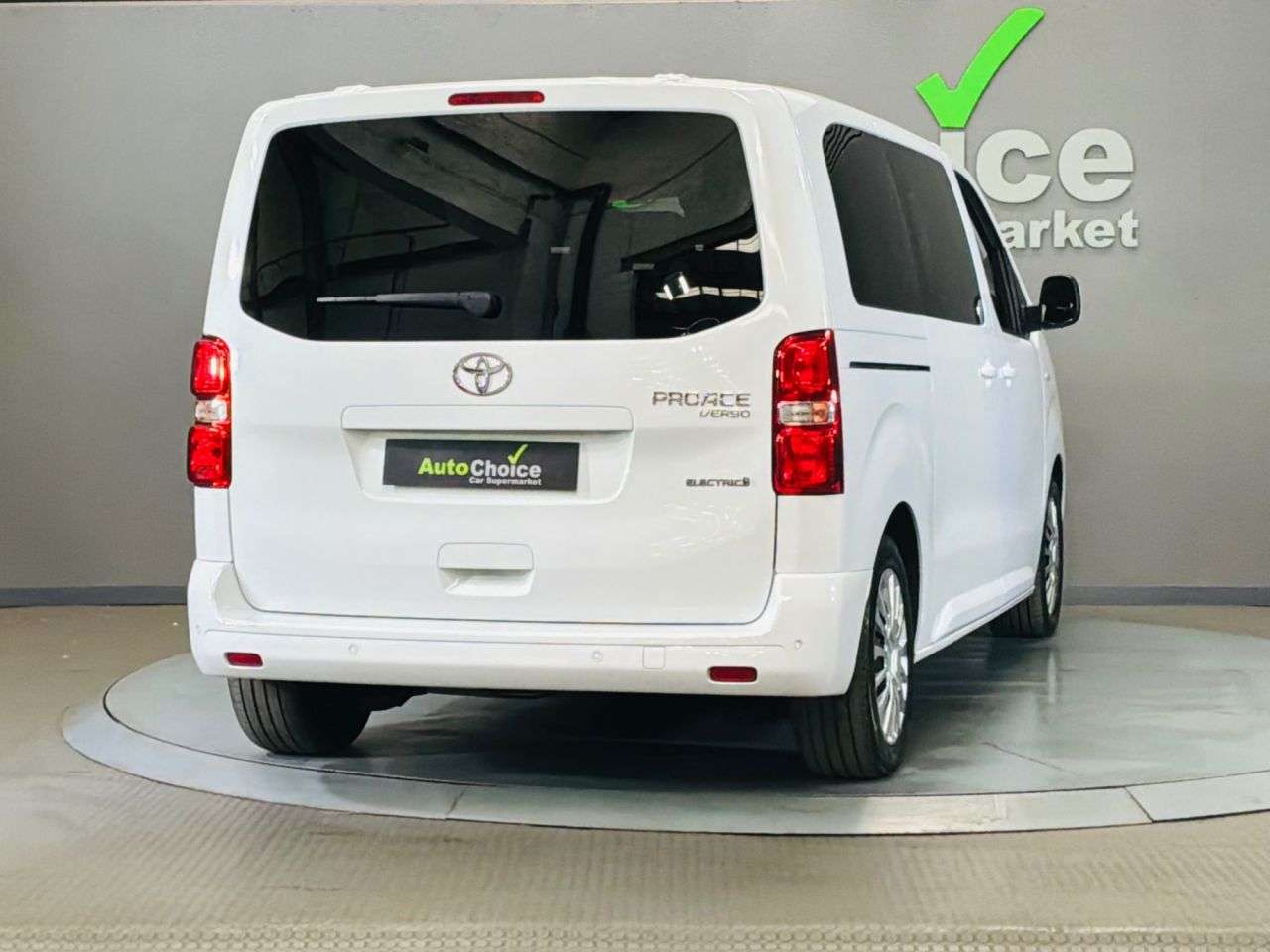 2024 TOYOTA PROACE VERSO 2024 TOYOTA PROACE VERSO