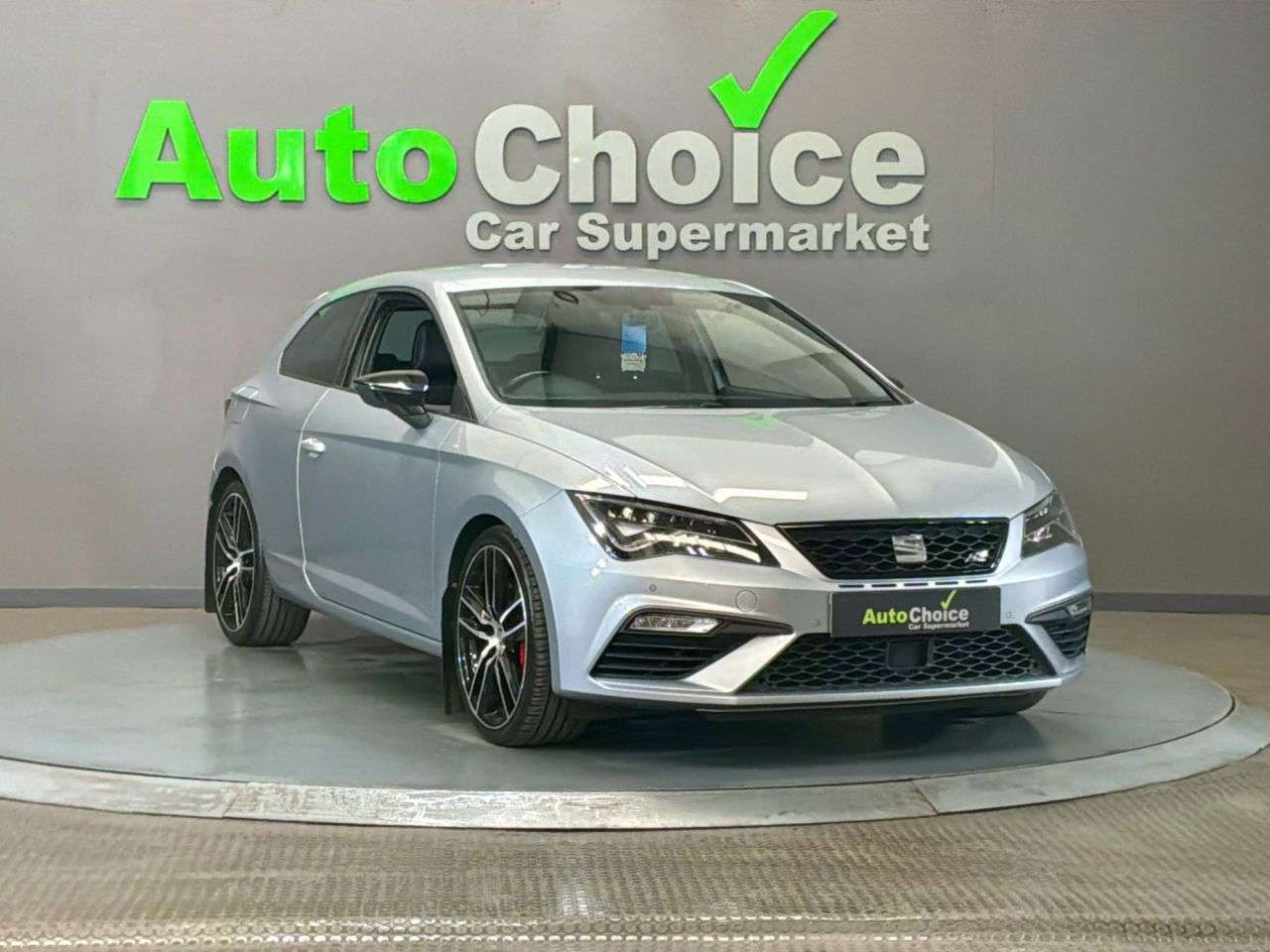 A 2018 SEAT LEON 2.0 TSI Cupra 300 Sport Coupe 3dr Petrol Manual Euro 6 (s/s) (300 ps) in Bl A 2018 SEAT LEON 2.0 TSI Cupra 300 Sport Coupe 3dr Petrol Manual Euro 6 (s/s) (300 ps) in Bl
