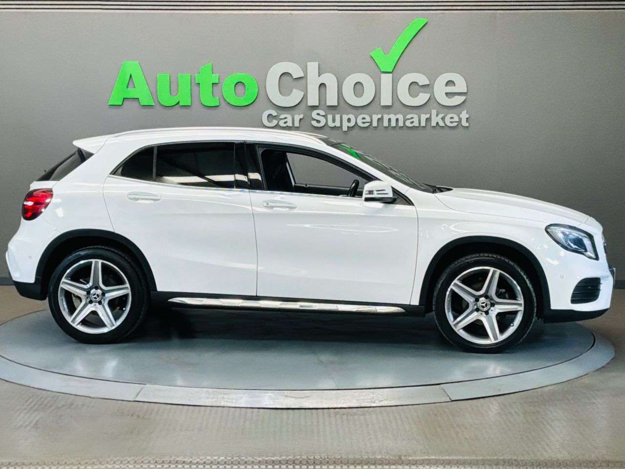 2018 MERCEDES-BENZ 180 2018 MERCEDES-BENZ 180
