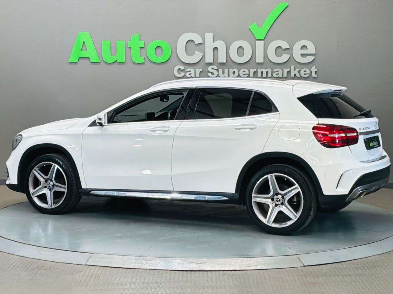 2018 MERCEDES-BENZ 180 2018 MERCEDES-BENZ 180