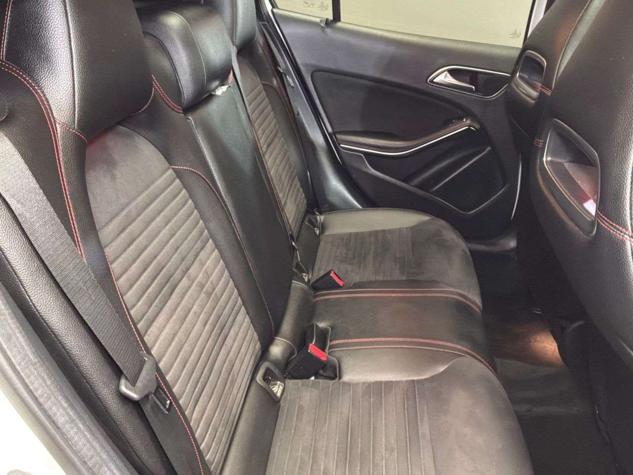 2018 MERCEDES-BENZ 180 2018 MERCEDES-BENZ 180
