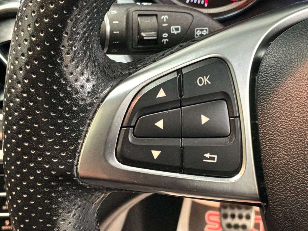 2018 MERCEDES-BENZ 180 2018 MERCEDES-BENZ 180