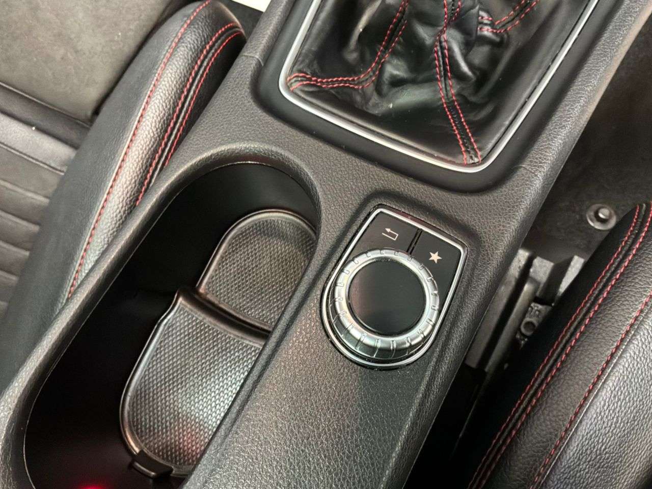 2018 MERCEDES-BENZ 180 2018 MERCEDES-BENZ 180